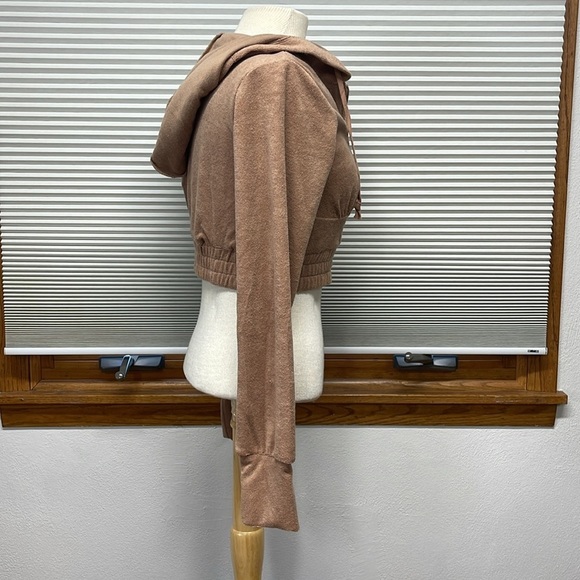 Tic Toc NWT Brown Terry Cropped Zip Up Hoodie Hooded Sweatshirt Jacket - Picture 4 of 10